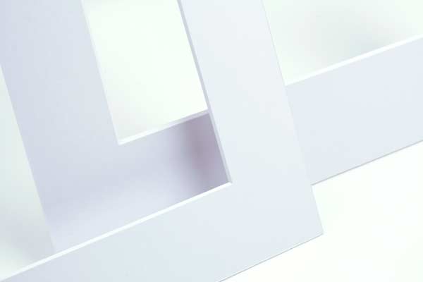 Mount Board White/White Core 32.1x47.3cm Window - Outer size 45.7x61cm