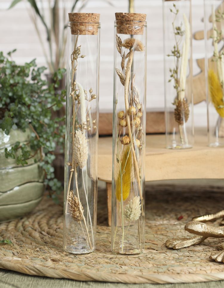 Glass tube with several dried flowers natural 20cm high (12 pcs.) [IFS-30344]