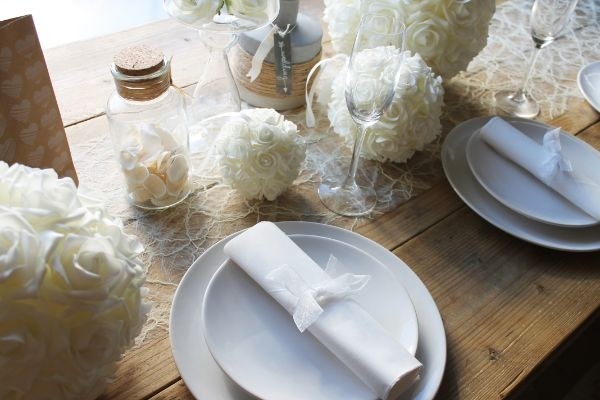 Deco Rose Ball Ø10cm white Foam (1 pc) [IFS-31210]