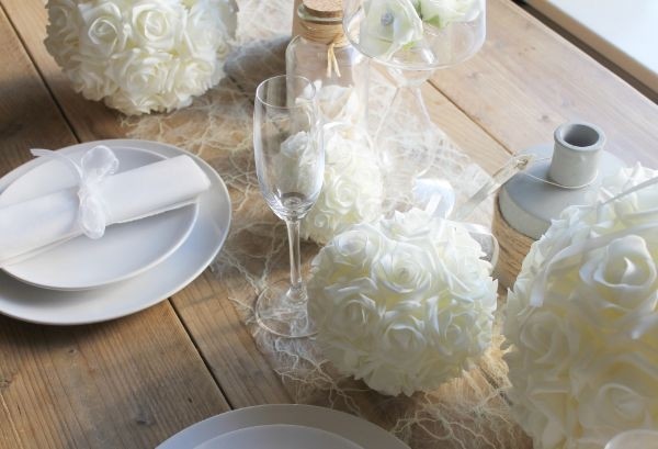 Deco Rose Ball Ø10cm white Foam (1 pc) [IFS-31210]