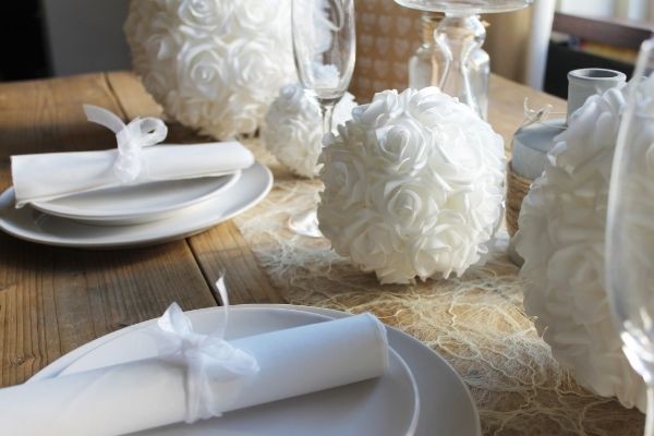 Deco Rose Ball Ø18cm white Foam (1 pc) [IFS-31213]