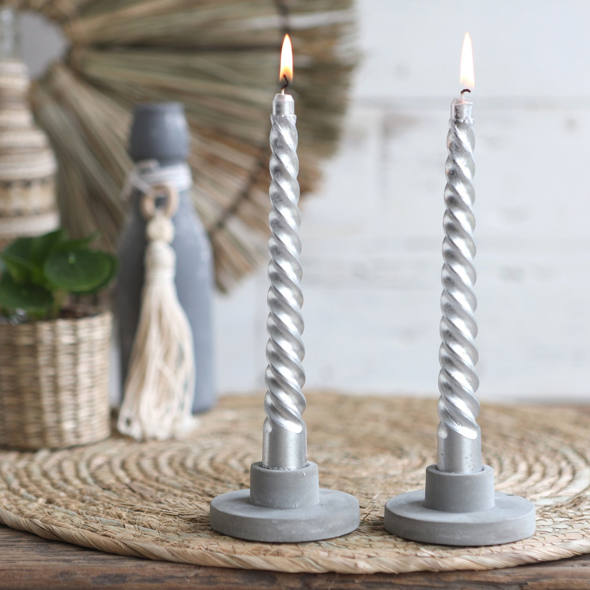 Candles twisted silver 19cm high (4 pcs.) [IFS-32234]