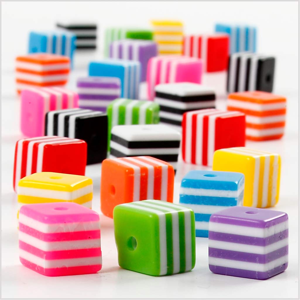 Multi Mix, size 8x8 mm, hole size 2,5 mm, ca. 950 pc, 500 g, 700 ml/ 1 tub [HOB-69983]