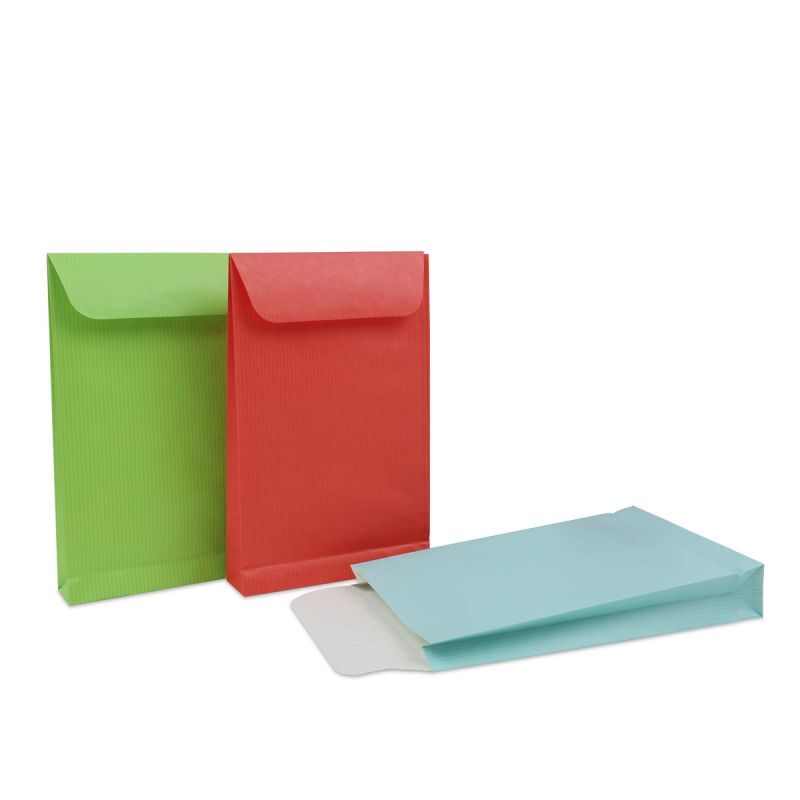 Paper gift bags with a flap closure 12+3x19cm Red (1000 pcs) [FP-FPK336]