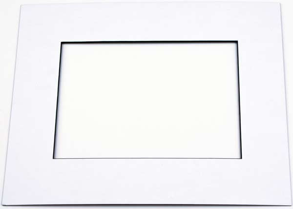 Mount Board White/Black Core 32.1x47.3cm Window - Outer size 45.7x61cm (10 pieces) [MS20206]